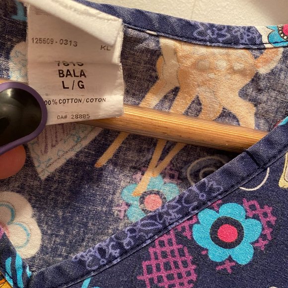 Scrub Top Disney  Bambi Large ( 9 - 18 ) - Picture 3 of 3